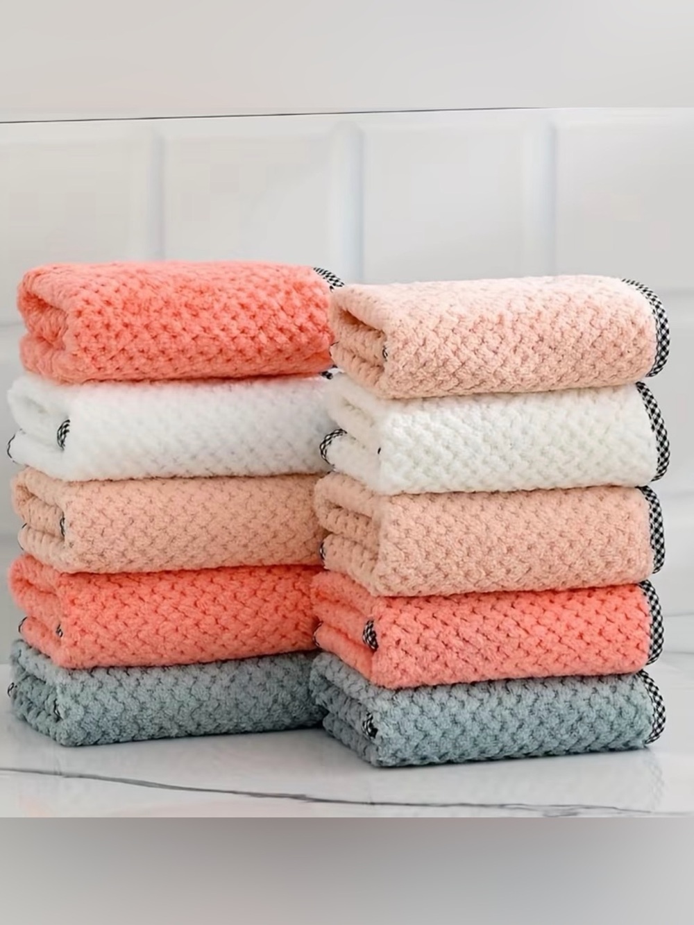 ✴️New✴️Waffle Knit Hand Towels ($2 EACH)